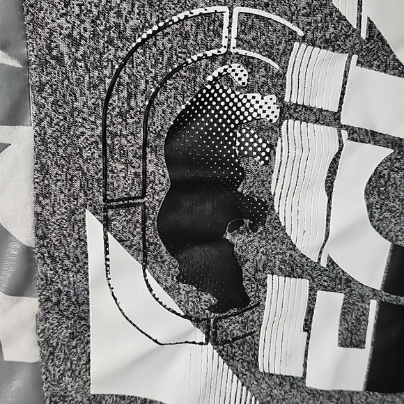 Ecko Unltd White and Gray Graphic T-Shirt Size Medium - Picture 4 of 7